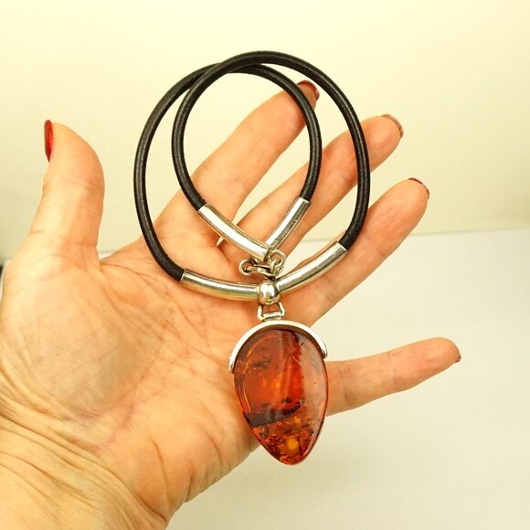 Big AMBER PENDANT With Black Leather Cord Set In 925 Silver Artisan Made Gift - Picture 3 of 15